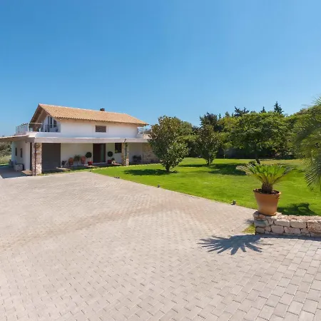 Villa Verde Koskinou (Rhodes)